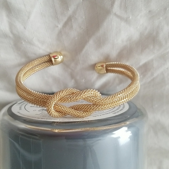 Women's knot bracelet - Picture 2 of 3